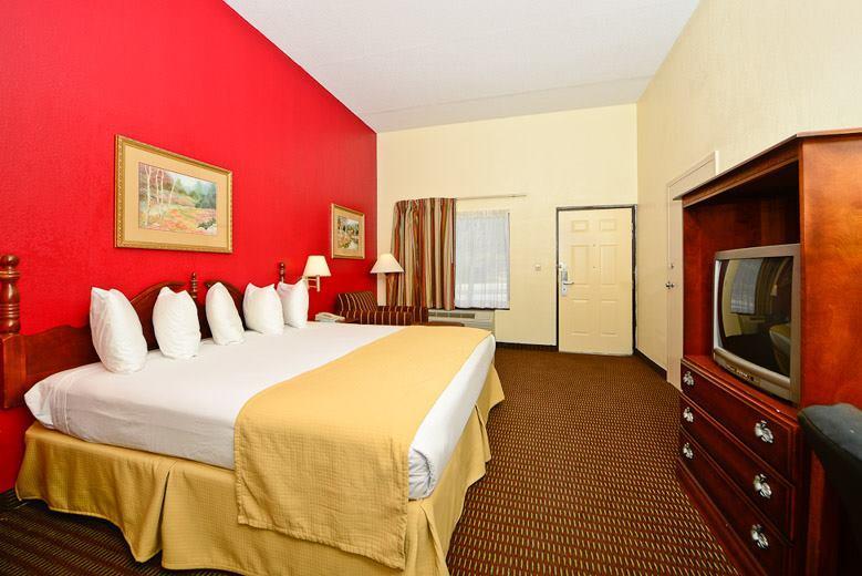 Manchester Heritage Inn & Suites Bagian luar foto
